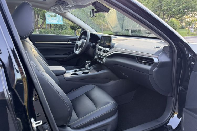 Used Nissan Teana 2021 2.0L XL Comfort Edition Interior 9