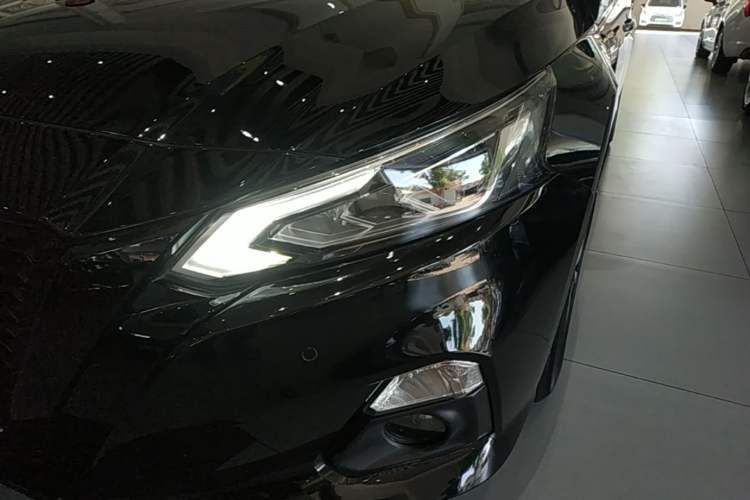 Used Nissan Teana 2021 2.0L XL Comfort Edition Left Front Headlight