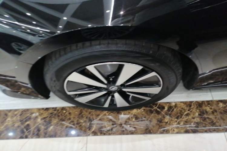 Used Nissan Teana 2021 2.0L XL Comfort Edition Left Front Wheel Hub