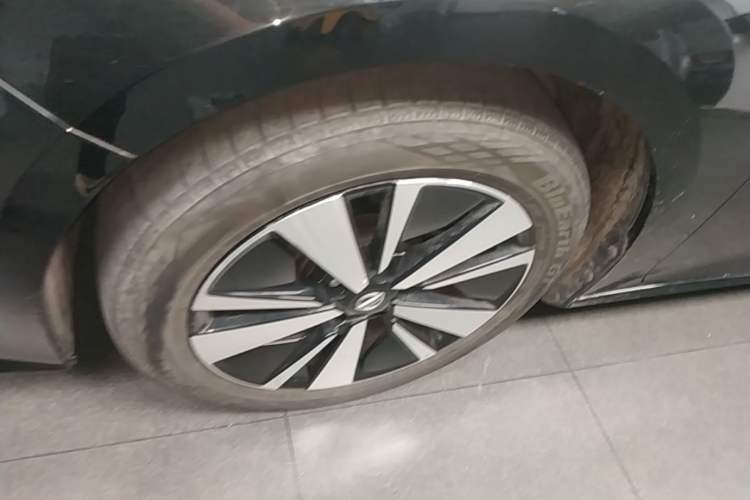 Used Nissan Teana 2021 2.0L XL Comfort Edition Left Front Wheel Hub