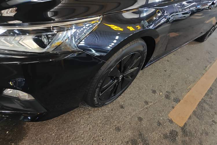 Used Nissan Teana 2021 2.0L XL Comfort Edition Left Front Wheel Hub