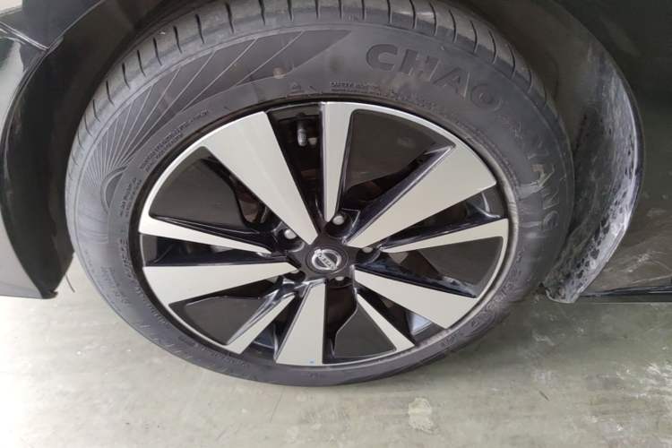 Used Nissan Teana 2021 2.0L XL Comfort Edition Left Front Wheel Hub