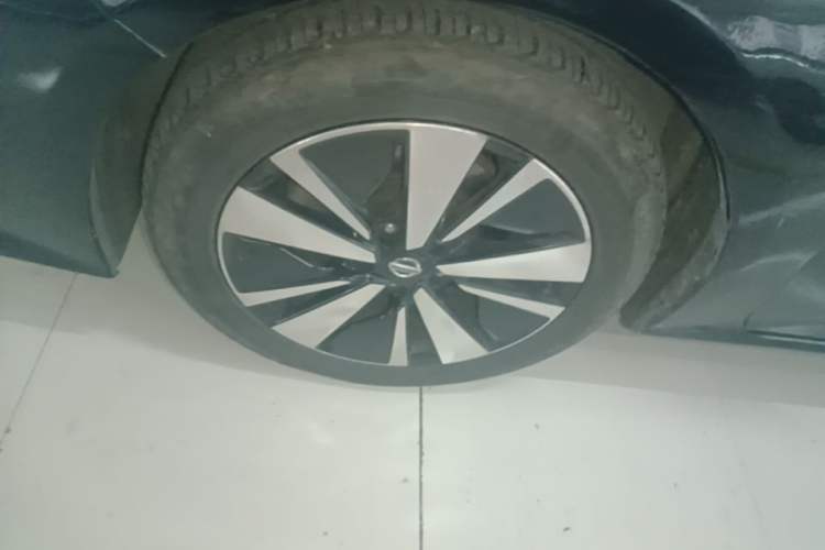 Used Nissan Teana 2021 2.0L XL Comfort Edition Left Front Wheel Hub