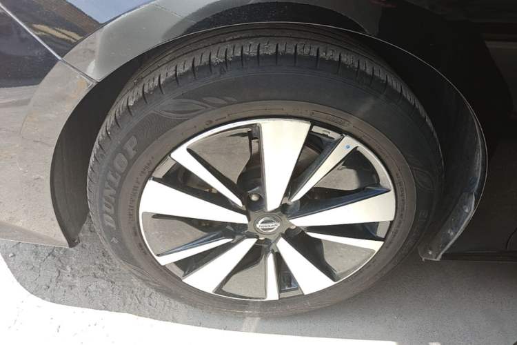 Used Nissan Teana 2021 2.0L XL Comfort Edition Left Front Wheel Hub
