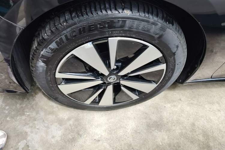 Used Nissan Teana 2021 2.0L XL Comfort Edition Left Front Wheel Hub