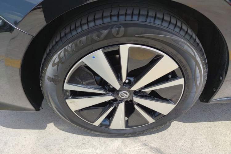 Used Nissan Teana 2021 2.0L XL Comfort Edition Left Front Wheel Hub