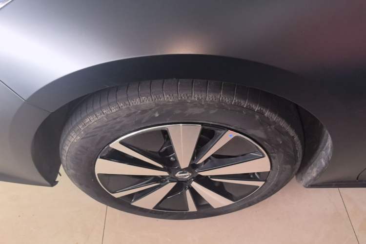 Used Nissan Teana 2021 2.0L XL Comfort Edition Left Front Wheel Hub