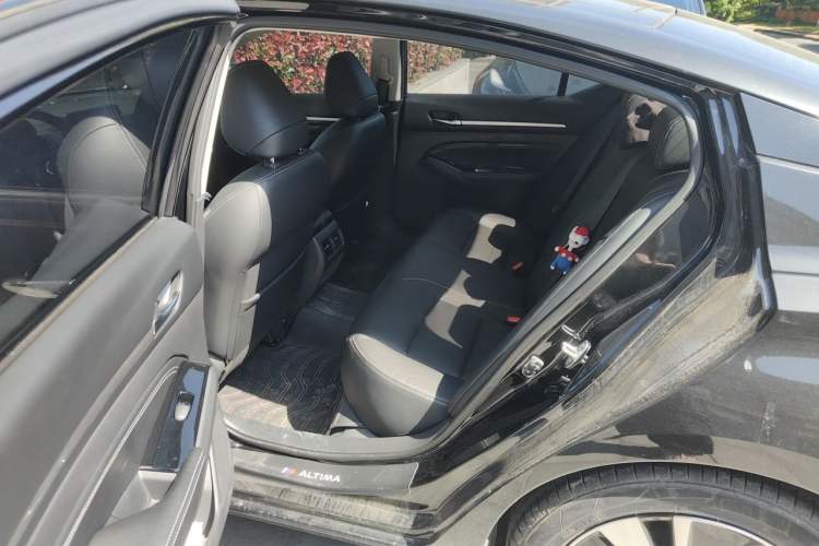 Used Nissan Teana 2021 2.0T XL Upper AD1 Smart Navigation Edition Left Rear Seat