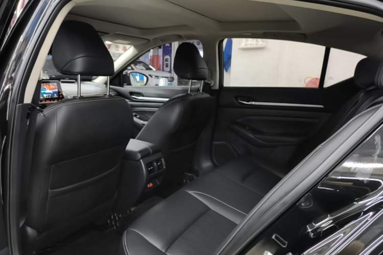 Used Nissan Teana 2021 2.0L XL Upper AD1 Smart Drive & Navigation Edition Left Rear Seat
