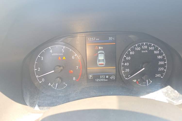 Used Nissan Teana 2021 2.0L XE Exclusive Edition Odometer Close Up