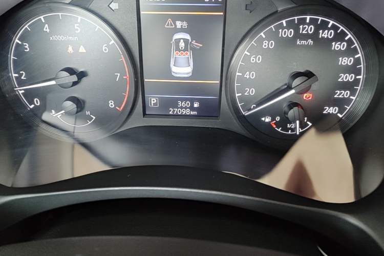 Used Nissan Teana 2021 2.0L XL Comfort Edition Odometer Close Up