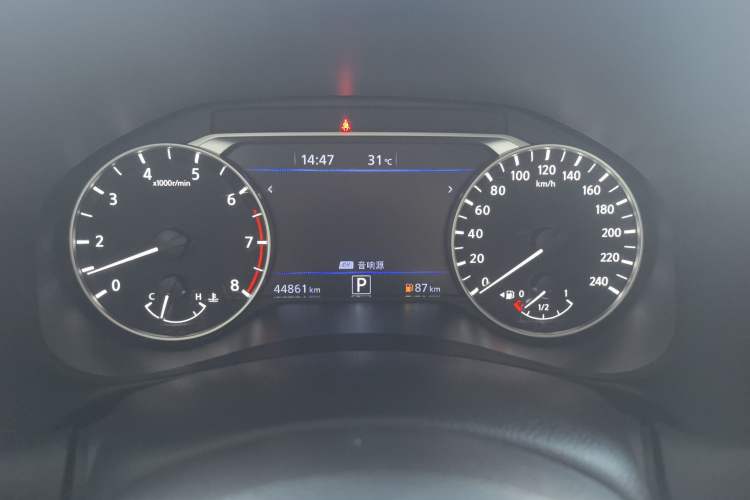 Used Nissan Teana 2021 2.0L XL Upper AD1 Smart Drive & Navigation Edition Odometer Close Up