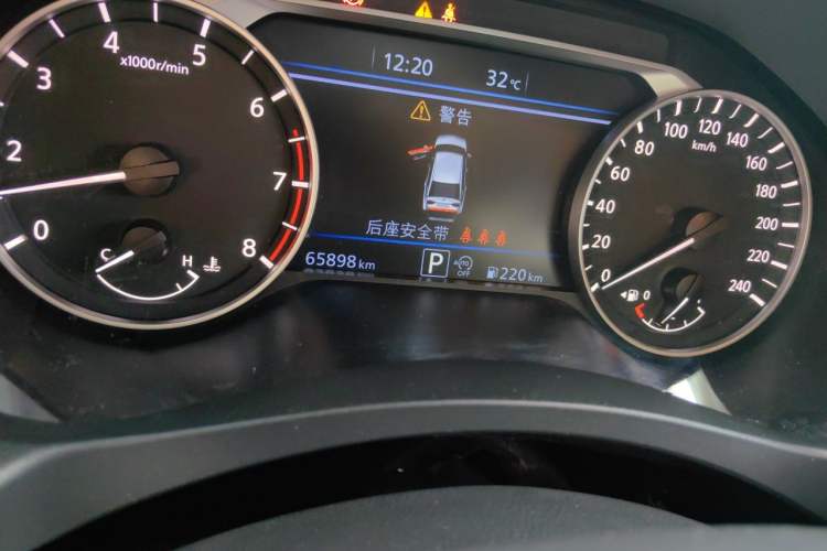 Used Nissan Teana 2021 2.0L XL Comfort Edition Odometer Close Up