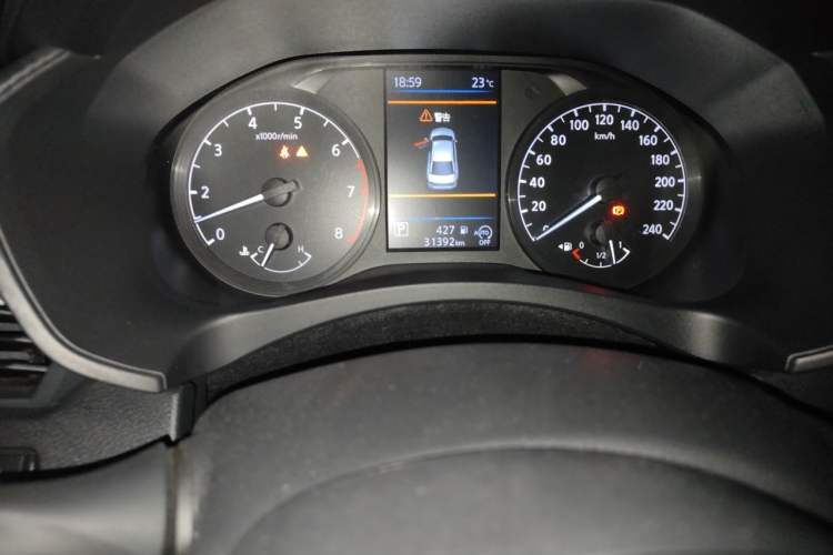 Used Nissan Teana 2021 2.0L XL Comfort Edition Odometer Close Up