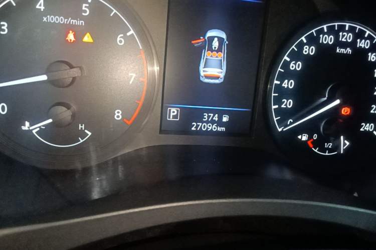 Used Nissan Teana 2021 2.0L XL Comfort Edition Odometer Close Up