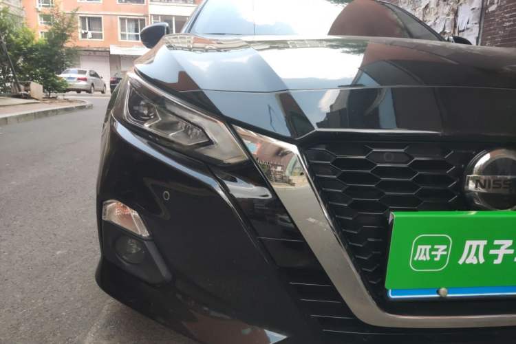 Used Nissan Teana 2021 2.0L XL Upper AD1 Smart Drive & Navigation Edition Right Front Headlight