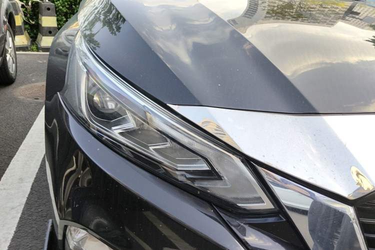 Used Nissan Teana 2021 2.0T XL Smart Upgrade Edition Right Front Headlight