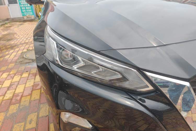 Used Nissan Teana 2021 2.0L XL Comfort Edition Right Front Headlight