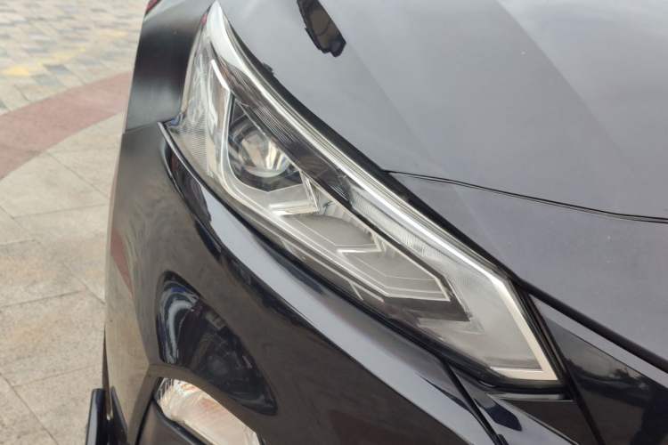 Used Nissan Teana 2021 2.0L XL Comfort Edition Right Front Headlight