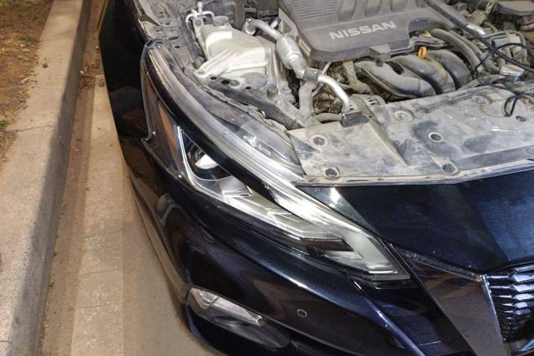 Used Nissan Teana 2021 2.0L XL Upper AD1 Smart Drive & Navigation Edition Right Front Headlight