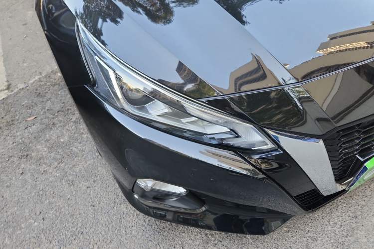 Used Nissan Teana 2021 2.0L XL Upper AD1 Smart Drive & Navigation Edition Right Front Headlight