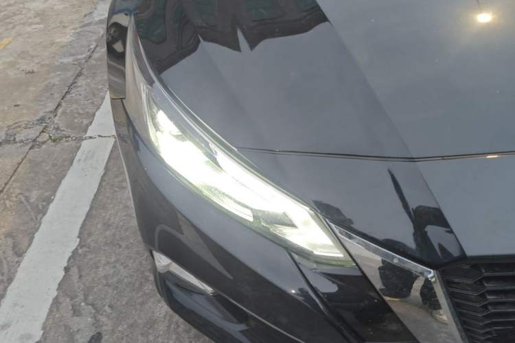 Used Nissan Teana 2021 2.0L XL Comfort Edition Right Front Headlight