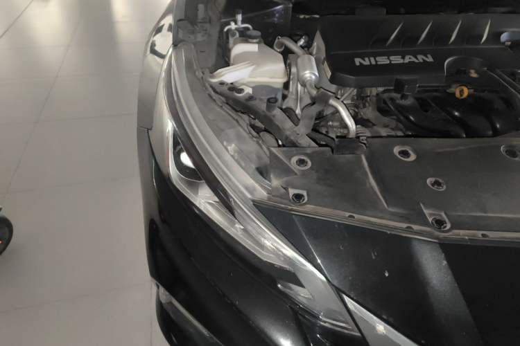 Used Nissan Teana 2021 2.0L XL Comfort Edition Right Front Headlight