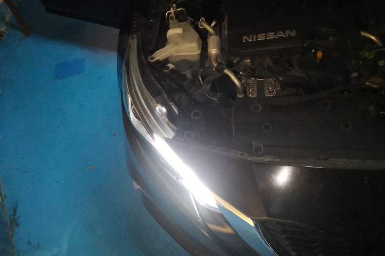 Used Nissan Teana 2021 2.0L XL Comfort Edition Right Front Headlight