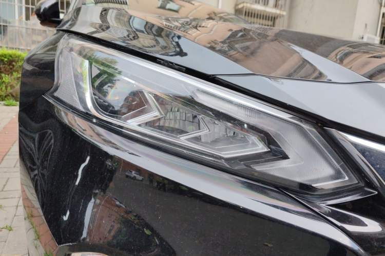 Used Nissan Teana 2021 2.0L XL Comfort Edition Right Front Headlight