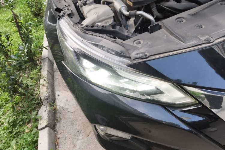 Used Nissan Teana 2021 2.0L XL Comfort Edition Right Front Headlight
