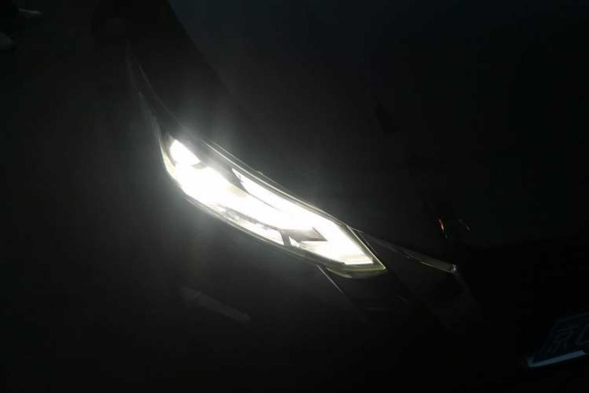 Used Nissan Teana 2021 2.0L XL Comfort Edition Right Front Headlight