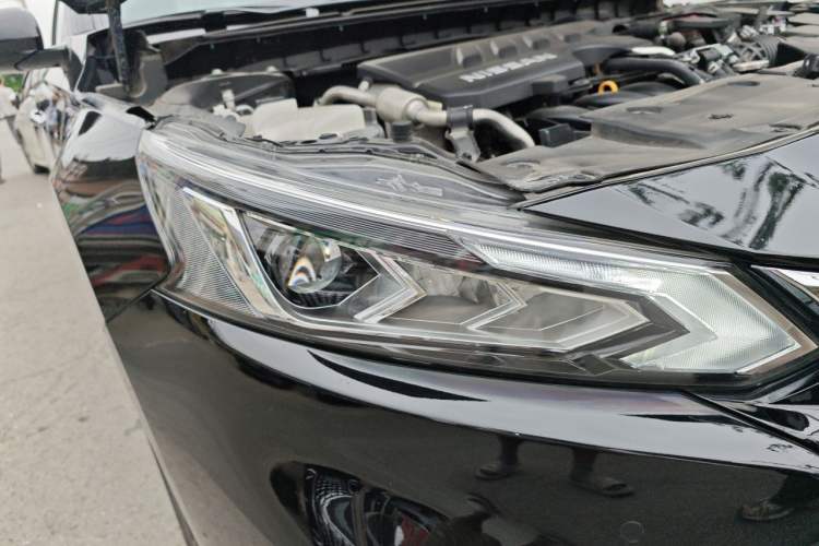 Used Nissan Teana 2021 2.0L XL Upper AD1 Smart Drive & Navigation Edition Right Front Headlight