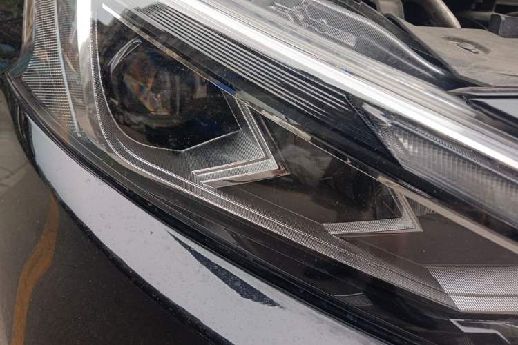 Used Nissan Teana 2021 2.0L XL Upper AD1 Smart Drive & Navigation Edition Right Front Headlight