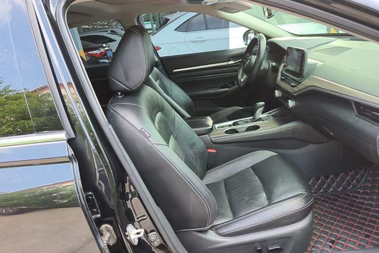 Used Nissan Teana 2021 2.0L XL Upper AD1 Smart Drive & Navigation Edition Right Front Seat