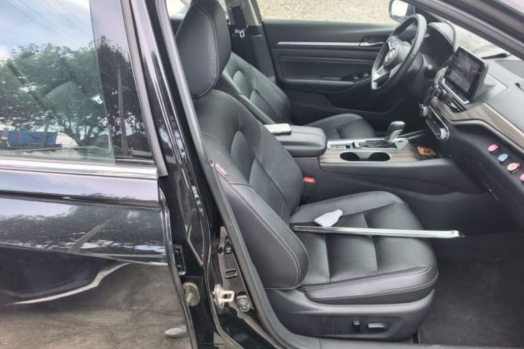 Used Nissan Teana 2021 2.0L XL Comfort Edition Right Front Seat