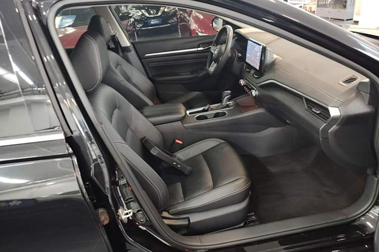 Used Nissan Teana 2021 2.0L XE Fashion Edition Right Front Seat