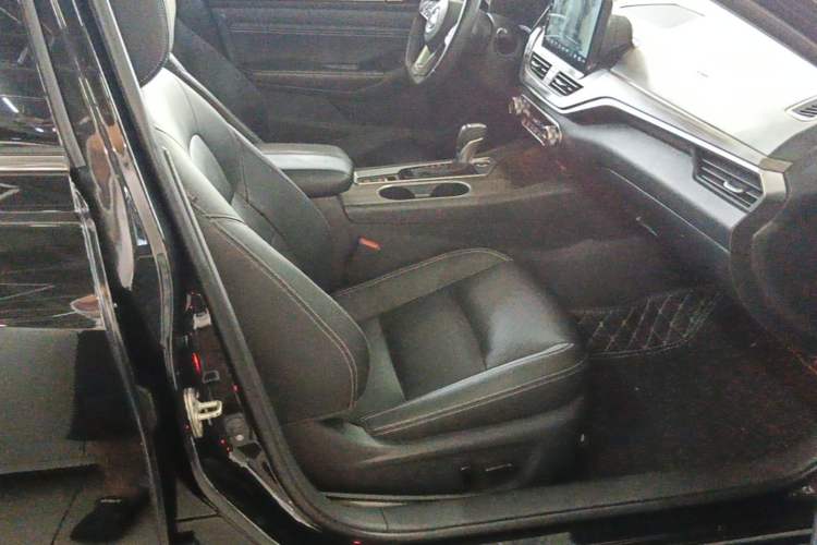 Used Nissan Teana 2021 2.0L XL Comfort Edition Right Front Seat
