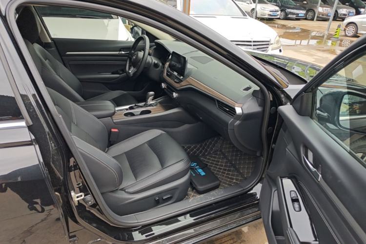 Used Nissan Teana 2021 2.0L XL Comfort Edition Right Front Seat