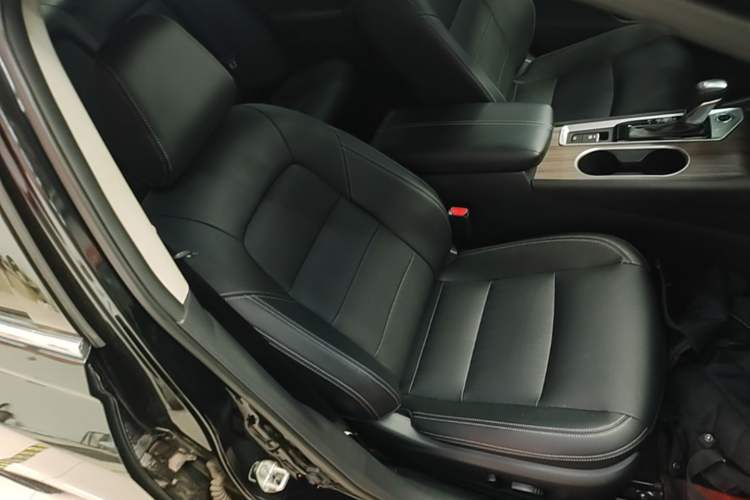 Used Nissan Teana 2021 2.0L XL Comfort Edition Right Front Seat