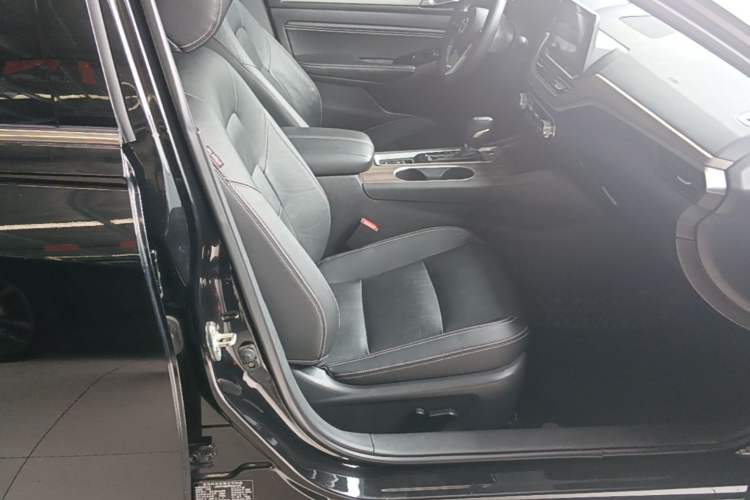 Used Nissan Teana 2021 2.0L XL Comfort Edition Right Front Seat