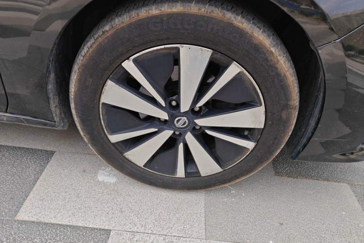 Used Nissan Teana 2021 2.0L XL Comfort Edition Right Front Wheel Hub