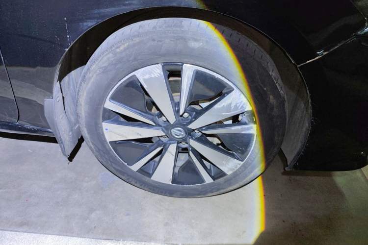 Used Nissan Teana 2021 2.0L XL Comfort Edition Right Front Wheel Hub