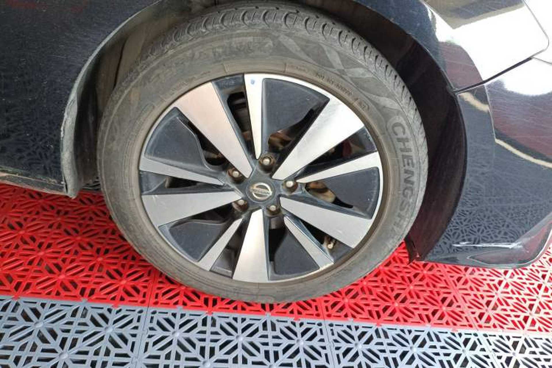 Used Nissan Teana 2021 2.0L XL Comfort Edition Right Front Wheel Hub