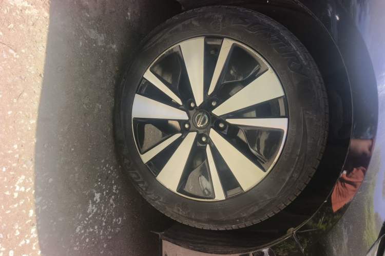 Used Nissan Teana 2021 2.0L XL Upper AD1 Smart Drive & Navigation Edition Right Front Wheel Hub