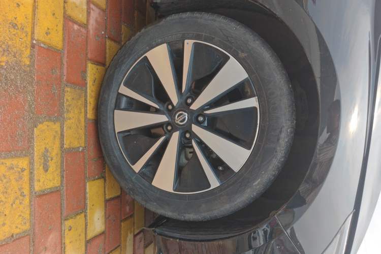 Used Nissan Teana 2021 2.0L XL Comfort Edition Right Front Wheel Hub