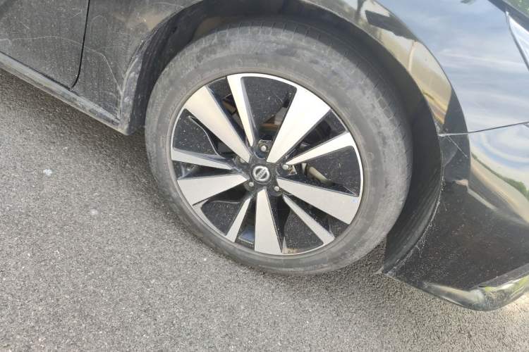 Used Nissan Teana 2021 2.0L XL Comfort Edition Right Front Wheel Hub