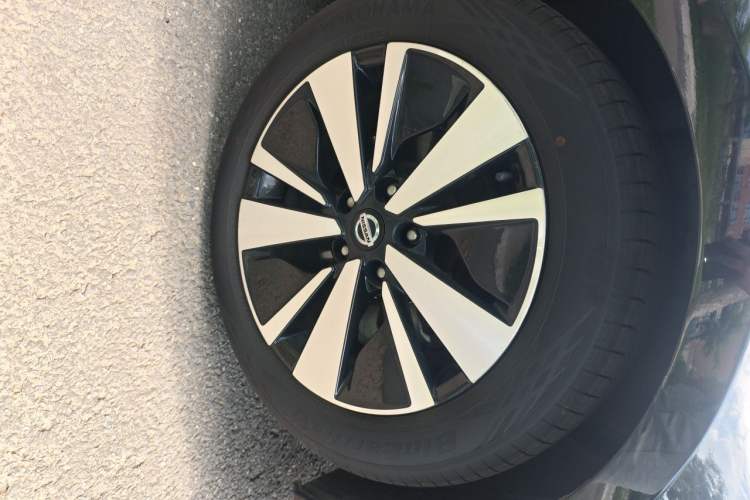 Used Nissan Teana 2021 2.0L XL Comfort Edition Right Front Wheel Hub