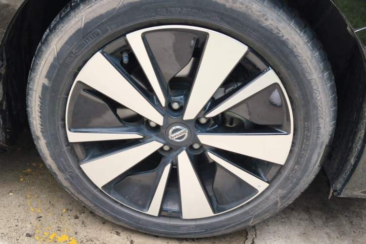 Used Nissan Teana 2021 2.0L XL Comfort Edition Right Front Wheel Hub