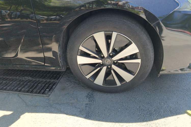 Used Nissan Teana 2021 2.0L XL Comfort Edition Right Front Wheel Hub