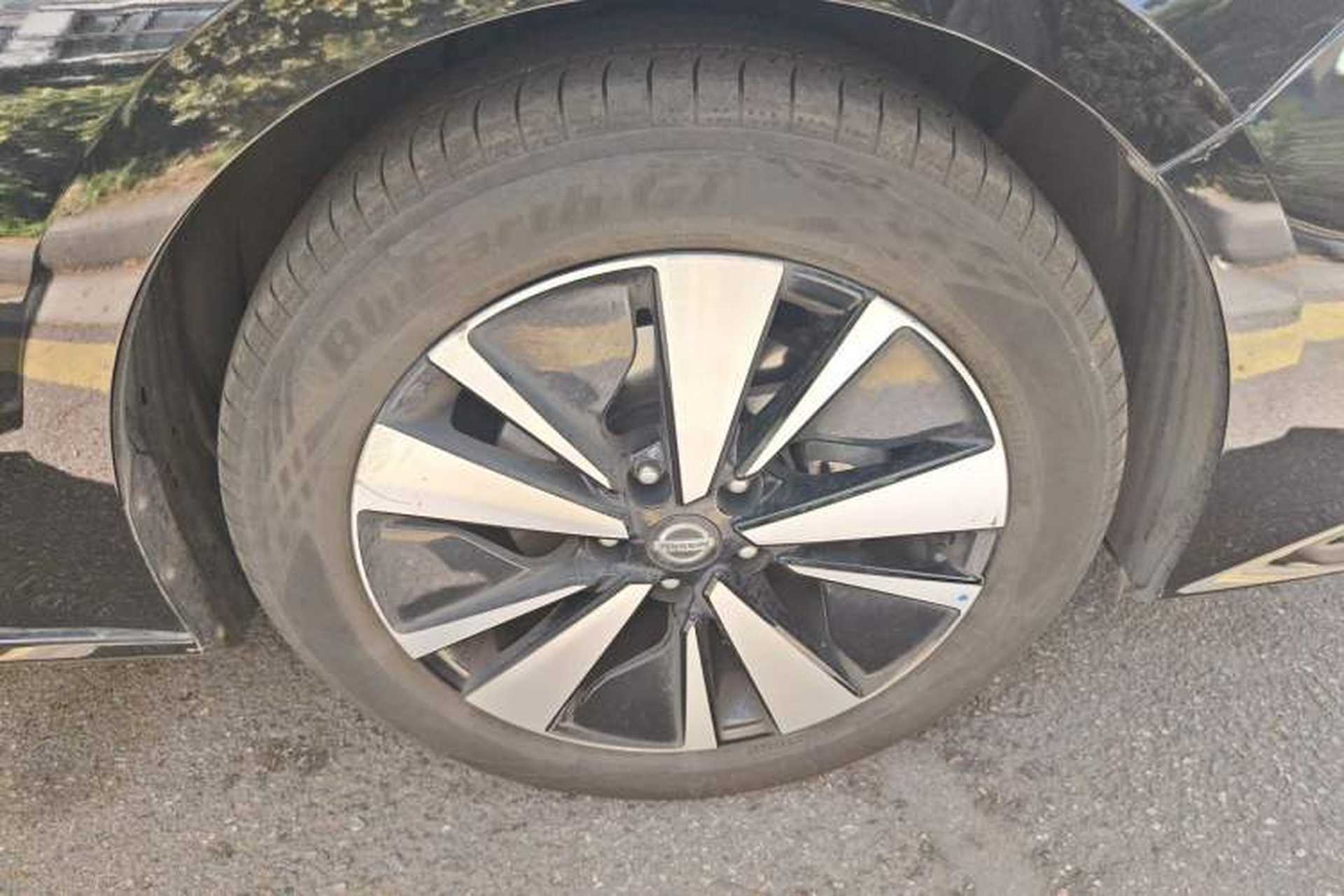 Used Nissan Teana 2021 2.0L XL Comfort Edition Right Front Wheel Hub